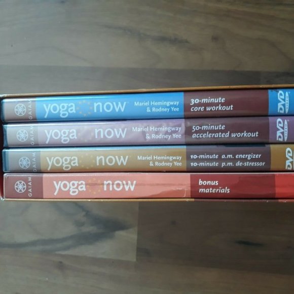 YOGA NOW / Rodney Yee & Mariel Hemingway - Picture 4 of 6